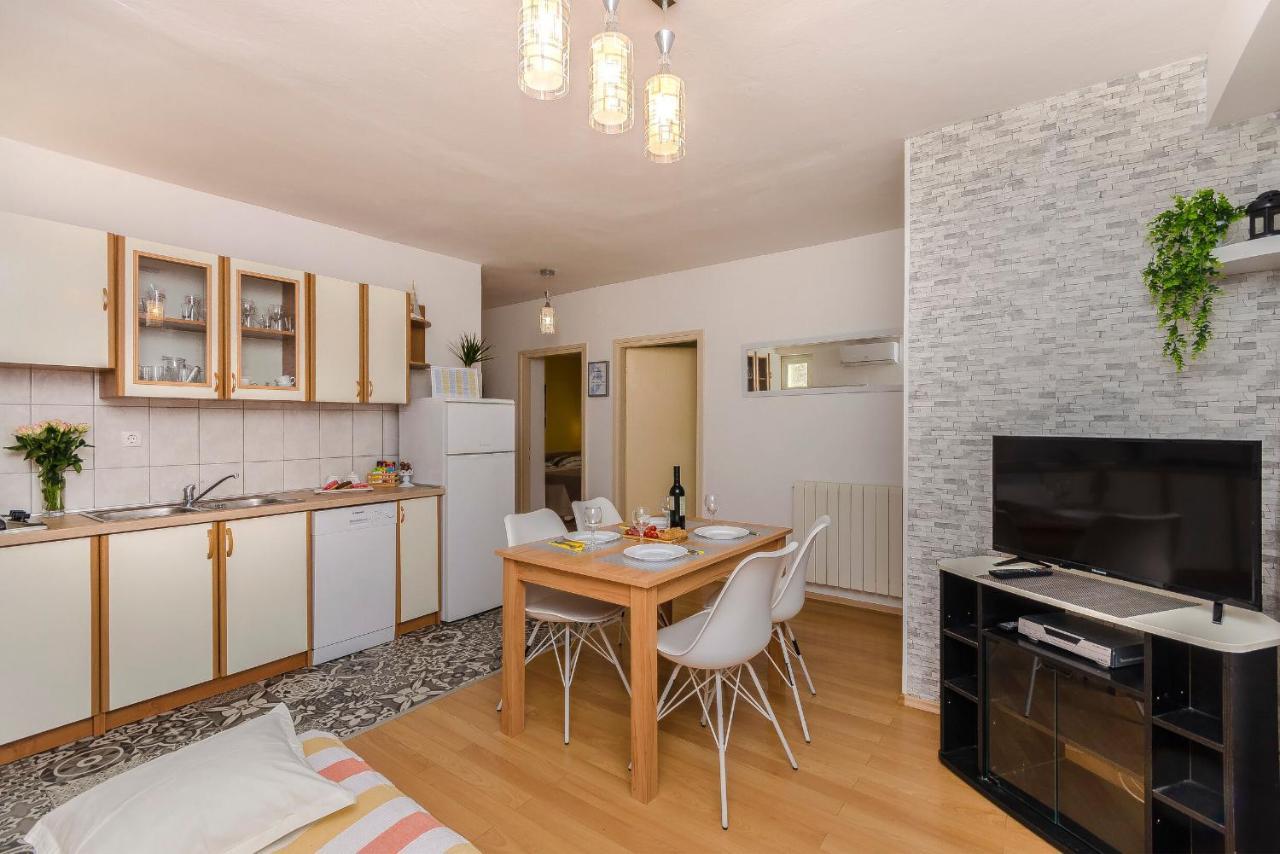 Apartments Ante Vodice Rum bild